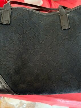 Gucci Red Green White Striped Canvas Interior Pouch with Leather Logo Patch